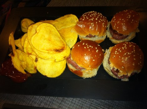 Mercado de Isabela - Hamburguesitas