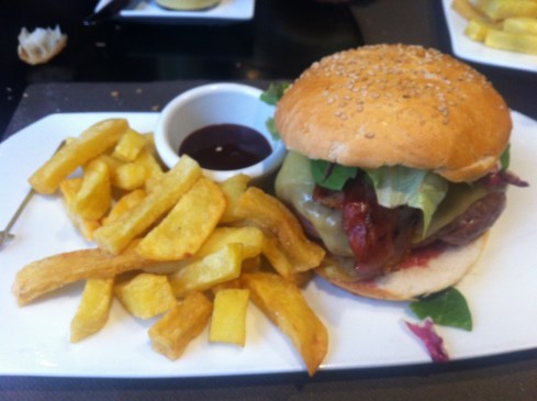 La Barra del Cacique - Hamburguesa neoyorquina