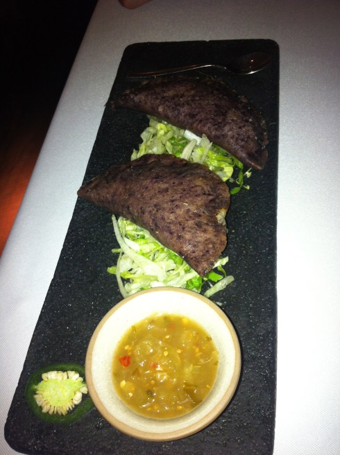 Punto MX - Quesadillas de huitlacoche